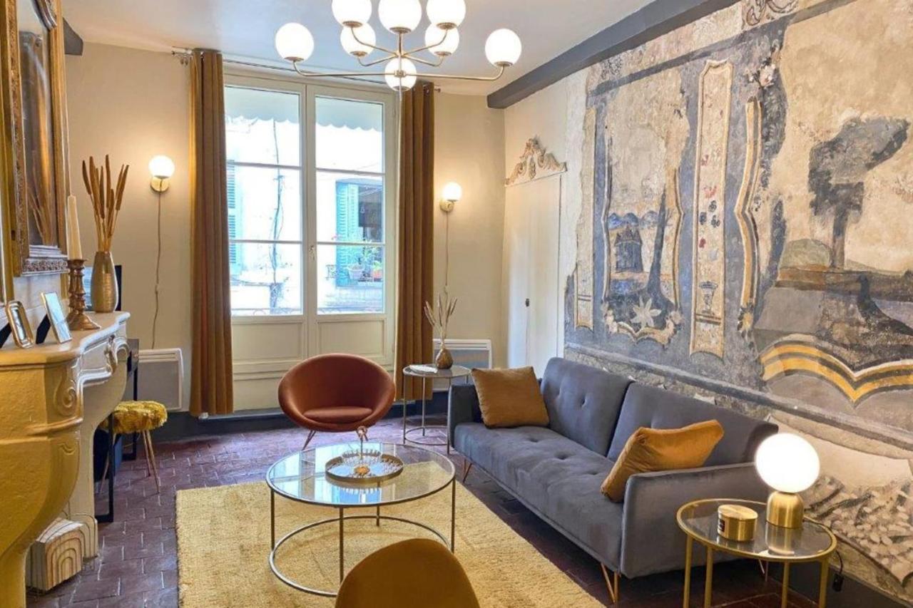 Les Fresques De Leon Apartman Tournus Kültér fotó