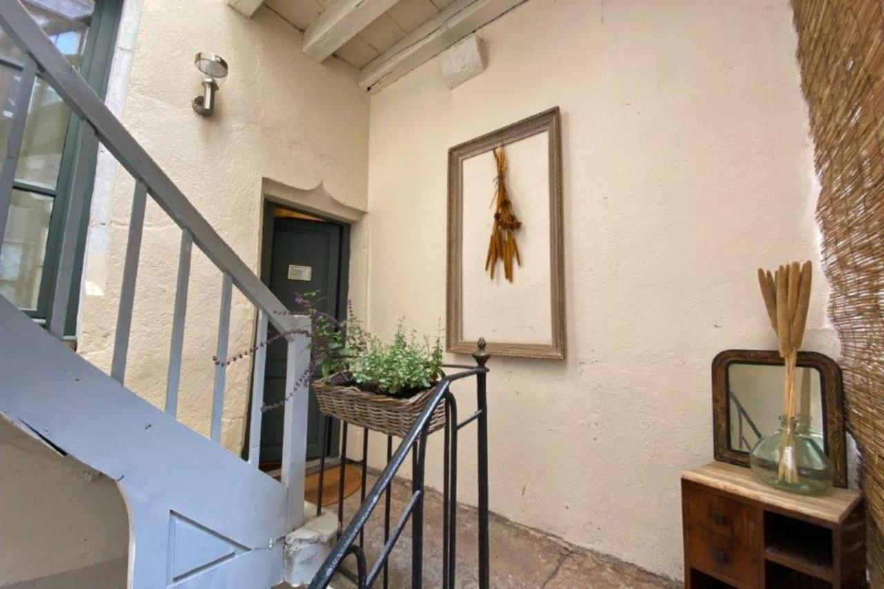 Les Fresques De Leon Apartman Tournus Kültér fotó
