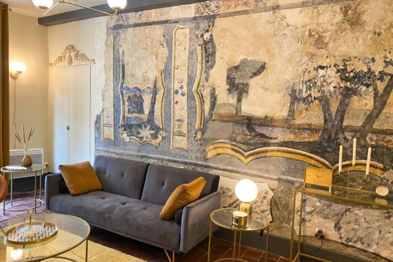 Les Fresques De Leon Apartman Tournus Kültér fotó